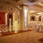 Vivaldi Ce Gold Otel 4*