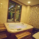 Otel Vivaldi Ce Gold 4*