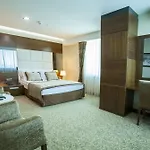 Vivaldi Ce Gold Otel 4*