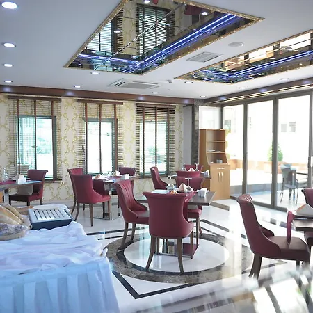 Vivaldi Ce Gold Otel 4*