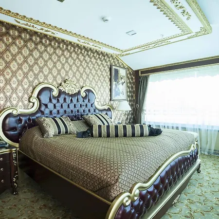 Vivaldi Ce Gold Otel 4*