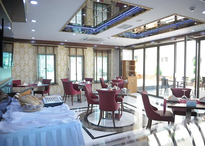 Vivaldi Ce Gold Otel 4*