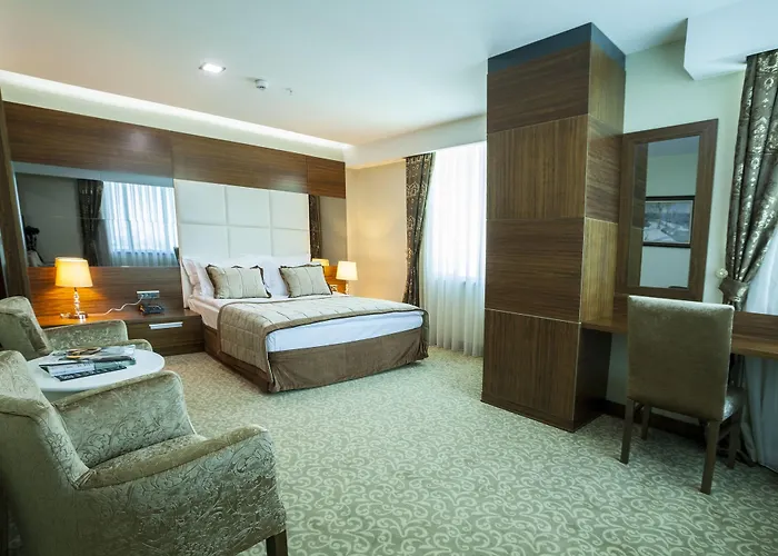 Vivaldi Ce Gold Otel 4*