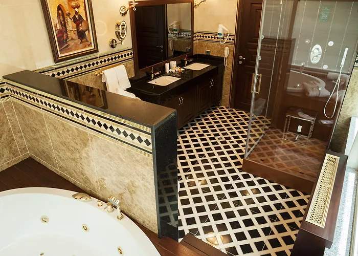 Otel Vivaldi Ce Gold 4*