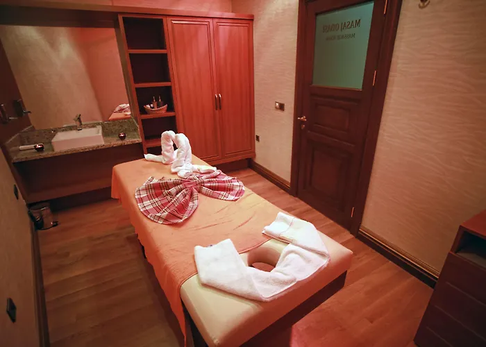 Vivaldi Ce Gold Otel 4*