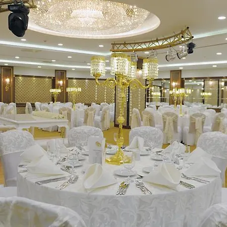 Hotell Vivaldi Ce Gold 4*