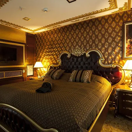 Vivaldi Ce Gold Hotel