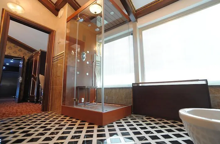 Hotel Vivaldi Ce Gold 4*